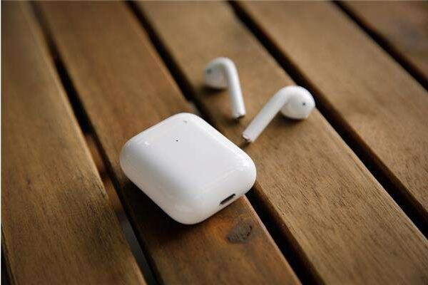 Airpods2电量怎么看